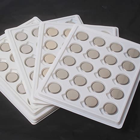 WindMax 100 Pieces CR2032 Li-ion Lithium Battery Batteries 3V Coin Button Cell for LED Tea Light Candles