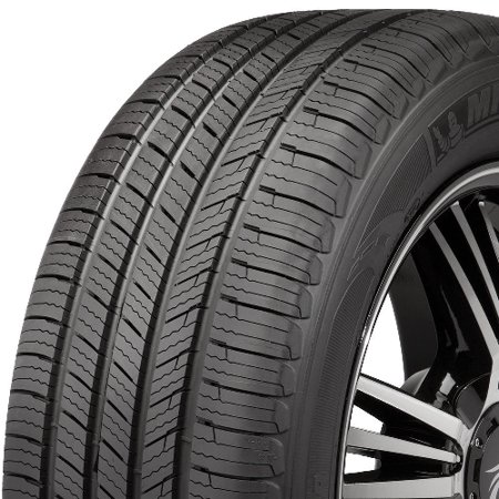 Michelin Defender Highway Tire 215/60R16 95T